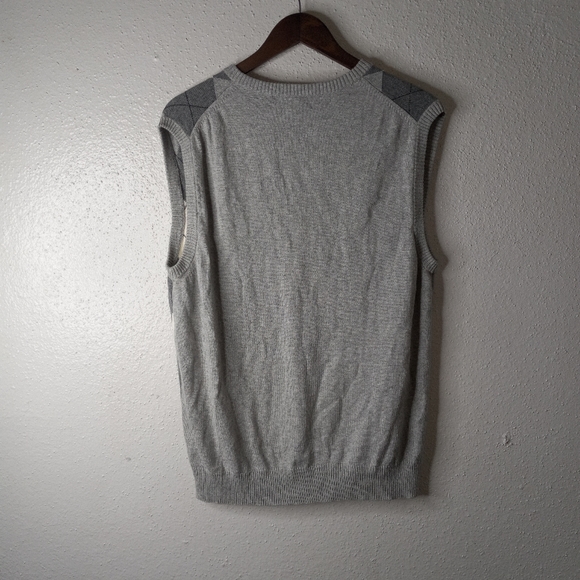 Express Design Studio L Mens Gray White Windsor Sweater Vest - Picture 3 of 6